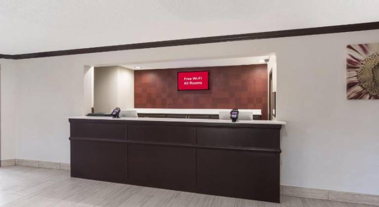 Red Roof Inn & Suites Corbin — photo 5