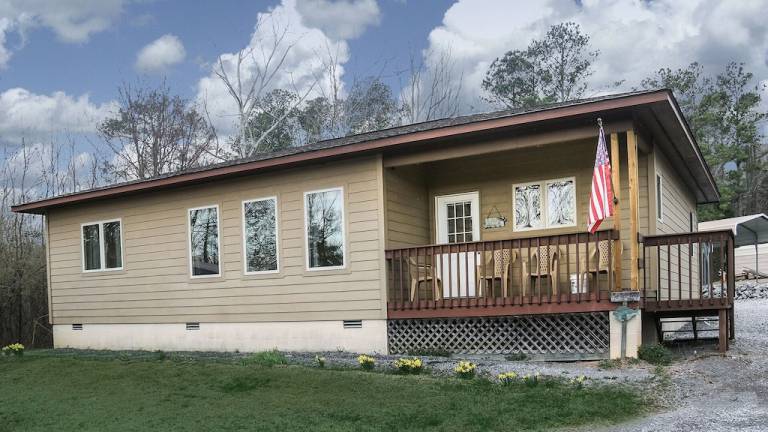 Cabin  Scottsboro