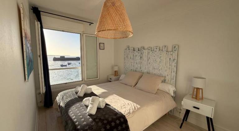 Apartment with patio in Granville