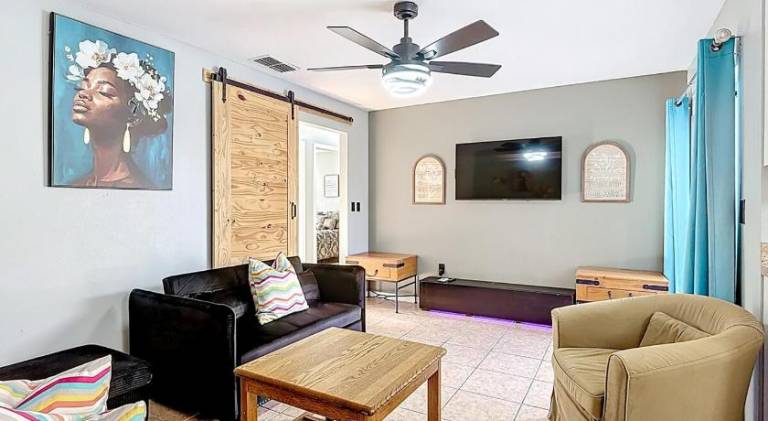Luxury 4BR Villa Heated Pool Spa 12 Min to Disney — photo 5