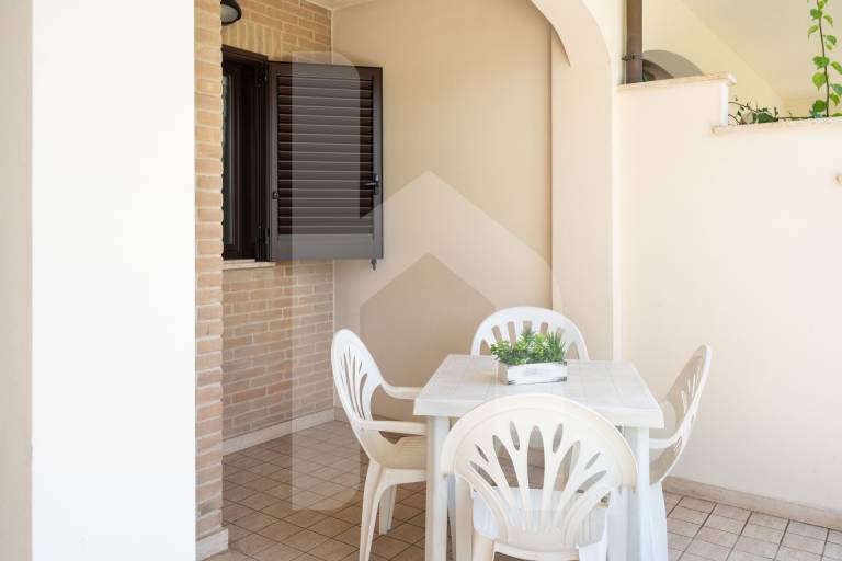 Holiday apartment with pool & patio | Sea view — photo 4