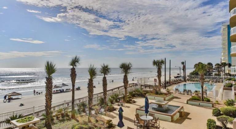 2 Bedroom 2 Bath Luxury condo with Oversized Patio & Outdoor Grill. in Daytona Beach Shores, FL