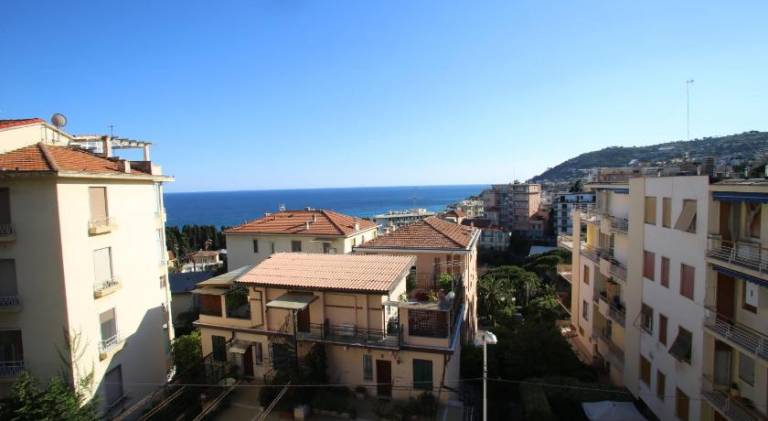 Holiday apartment with terrace — photo 3