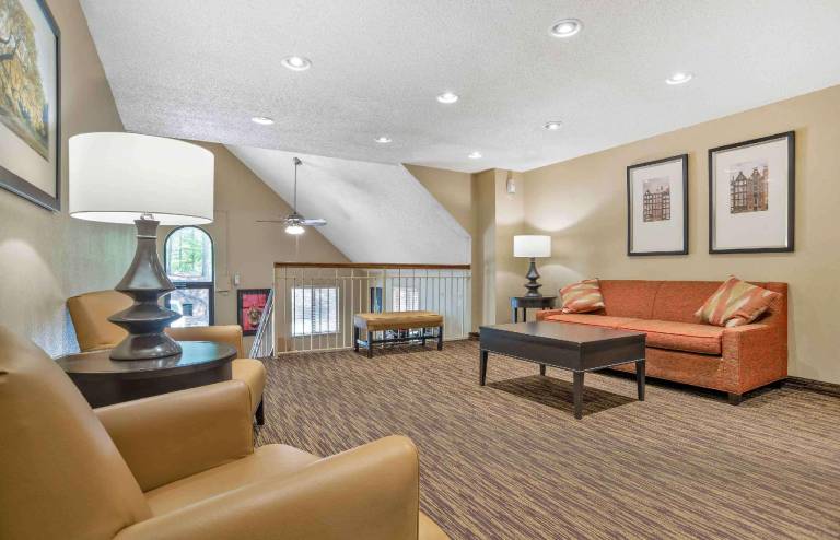 Extended Stay America Select Suites - Birmingham - Inverness — photo 2