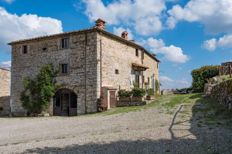 Ancient stone house & exclusive infinity edge pool-Casale il Gualdo — photo 5