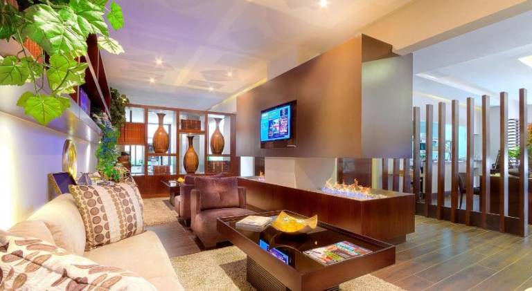 Serviced apartment with terrace, yard & barbecue — photo 3