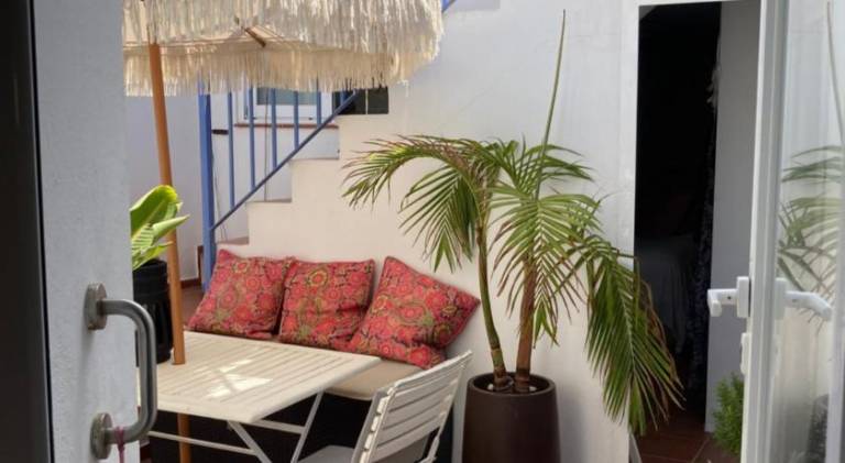 House with patio & barbecue — photo 4