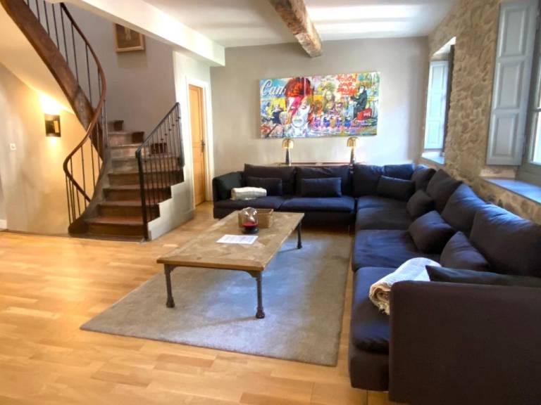 Villa with private pool, barbecue & patio | Pool view in Carcassonne