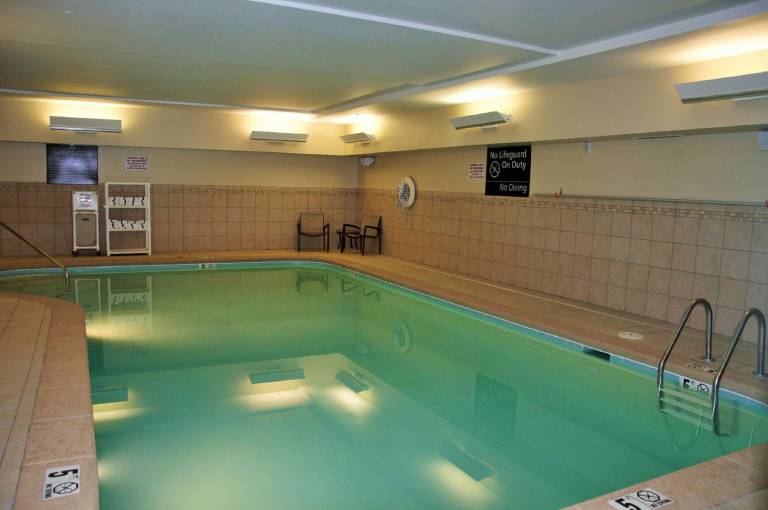 Hampton Inn & Suites Cincinnati/Uptown-University Area — photo 4