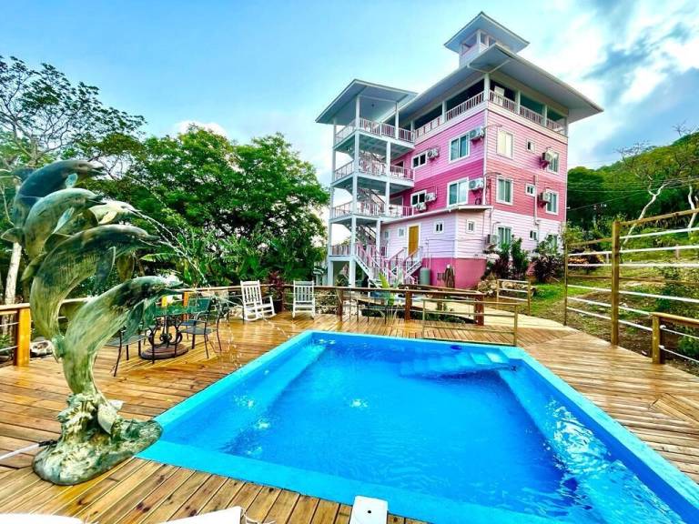 House  Utila