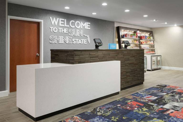 Hampton Inn & Suites Tampa/Ybor City/Downtown — photo 5