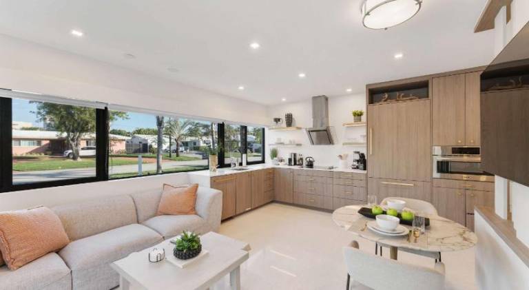 Apartment | Pet-friendly in Lauderdale-by-the-Sea, FL