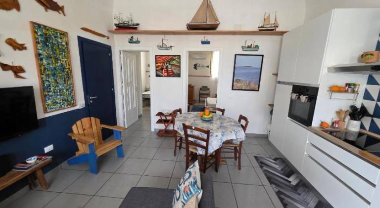 Rental apartment with 2 rooms for 4 persons — photo 4