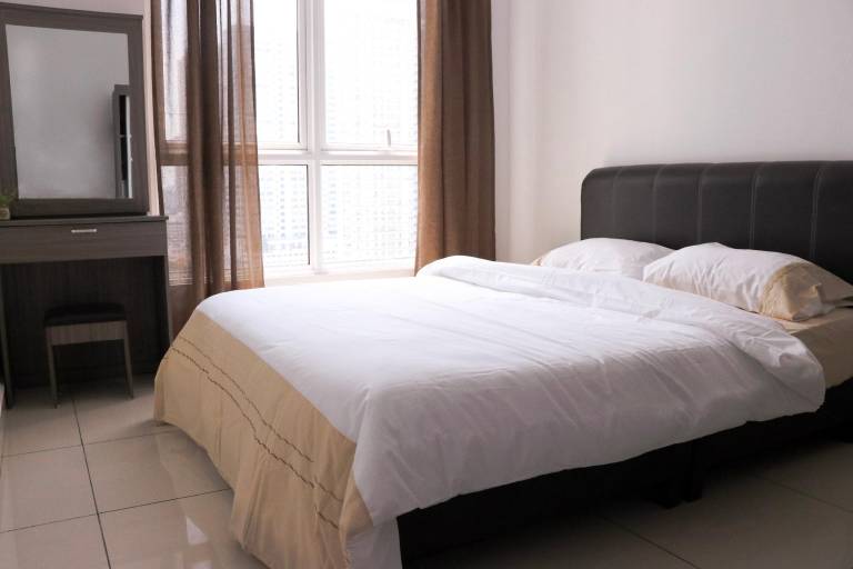 Big apartment | Near Wat Chayamangkalaram | Suitable for remote work | Pets are welcome — photo 2