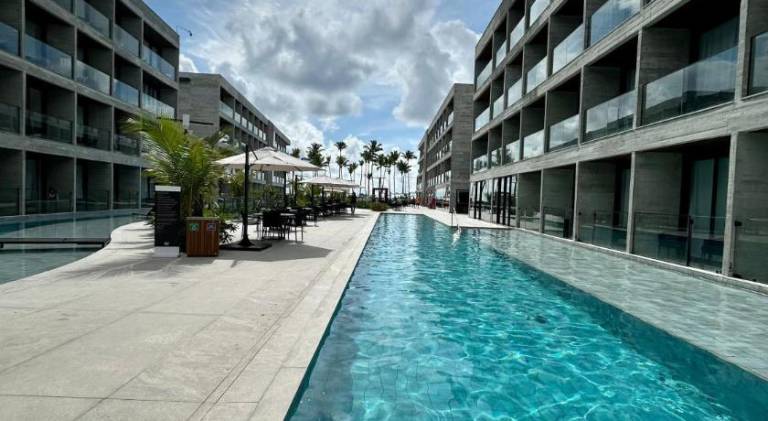 Rental apartment with pool — photo 2