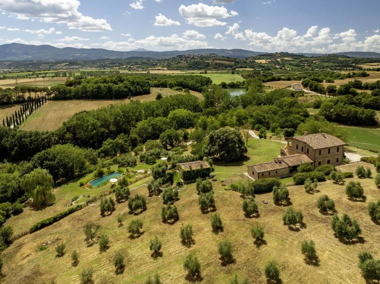 Fully equipped farm with barbeque, private pool & jacuzzi | Panoramic view | Close to the beach | Suitable for remote work | Pets allowed — photo 2