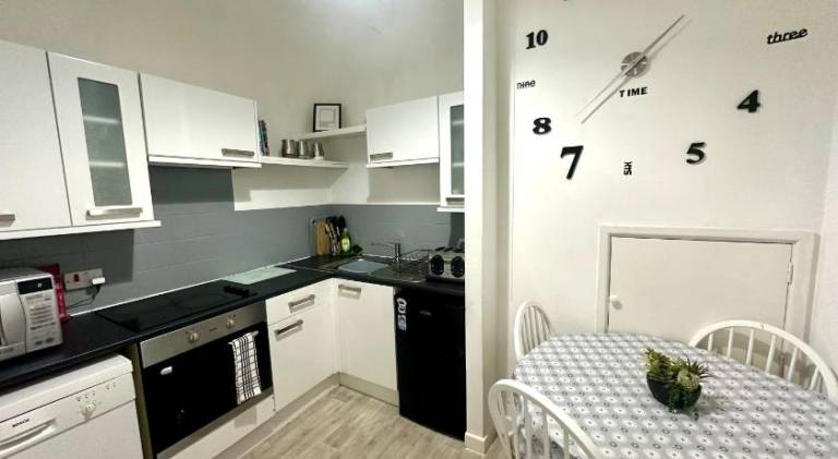 Rental apartment with 1 room for 6 persons — photo 3