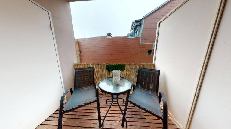 Apartment with garden — photo 5