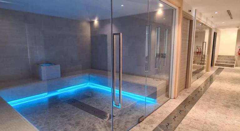 Fully equipped wonderful holiday apartment with yard, hot tub & private pool | Perfect for remote work | Pet-friendly — photo 2
