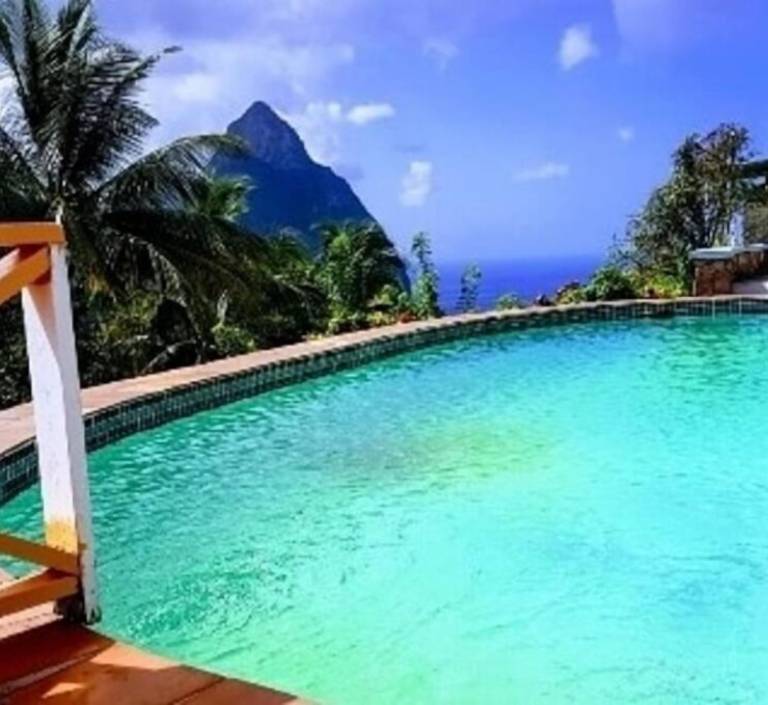 House  Soufriere