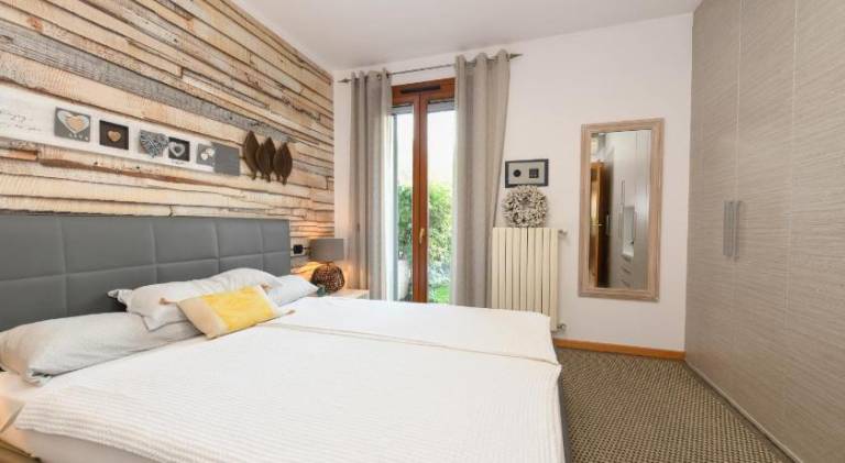 Martin apartment with pool & terrace near center salo & lake Garda — photo 2