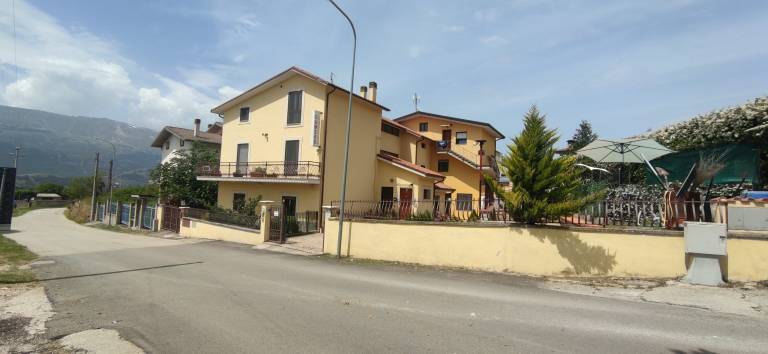 Appartamento Rocca di mezzo