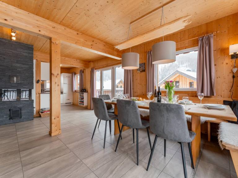 Beautiful chalet on the ski slopes with sauna — photo 3