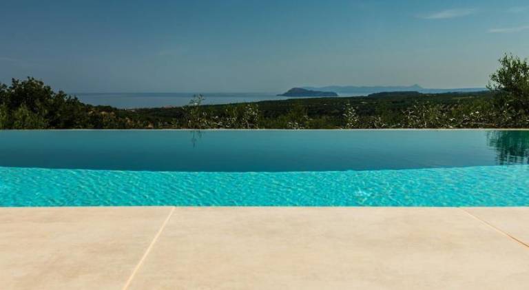 Villa with BBQ, garden & private pool | Good for workation — photo 3