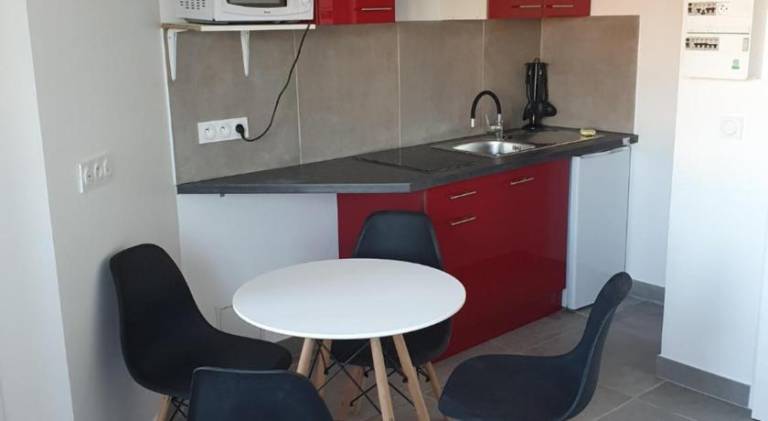 Apartment with patio | Good for workation in Dijon