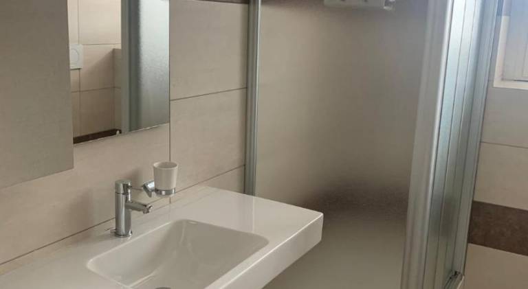 House with 2 rooms for 5 persons — photo 2