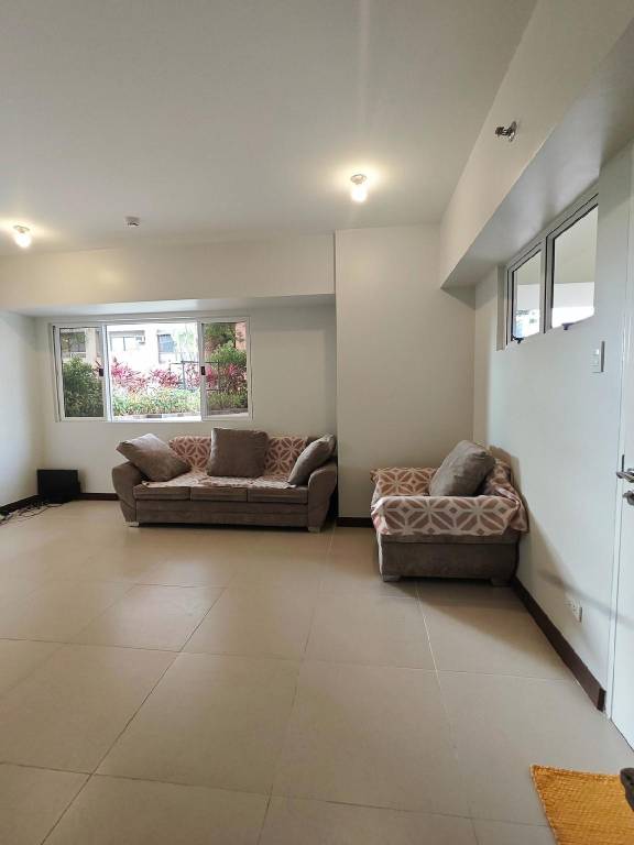 House with 2 rooms for 7 persons in Pasay