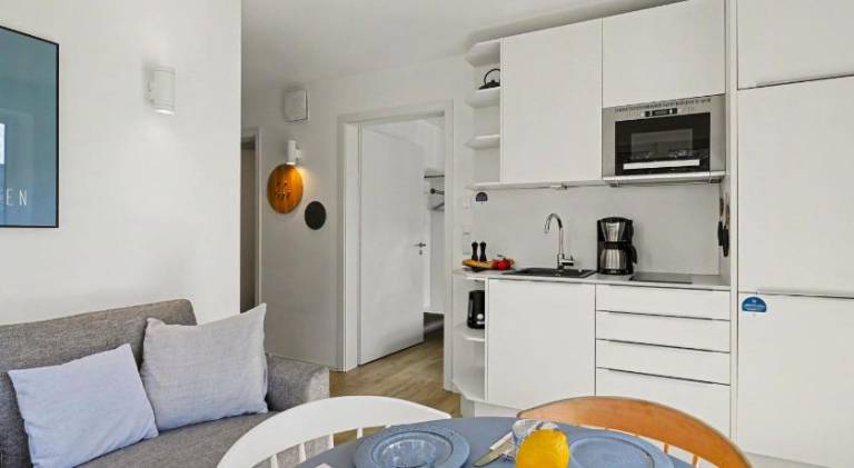 Holiday apartment with jacuzzi & pool — photo 2