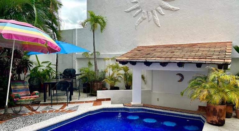 Vacation home with pool | Close to the beach | Pet-friendly — photo 5