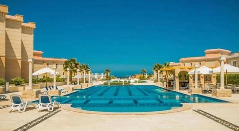 Charming serviced apartment with pool, yard & hot tub | Dogs allowed — photo 3