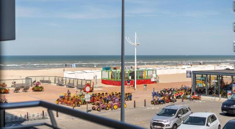 Seaview Koksijde - family-friendly apartment near the beach in De Panne