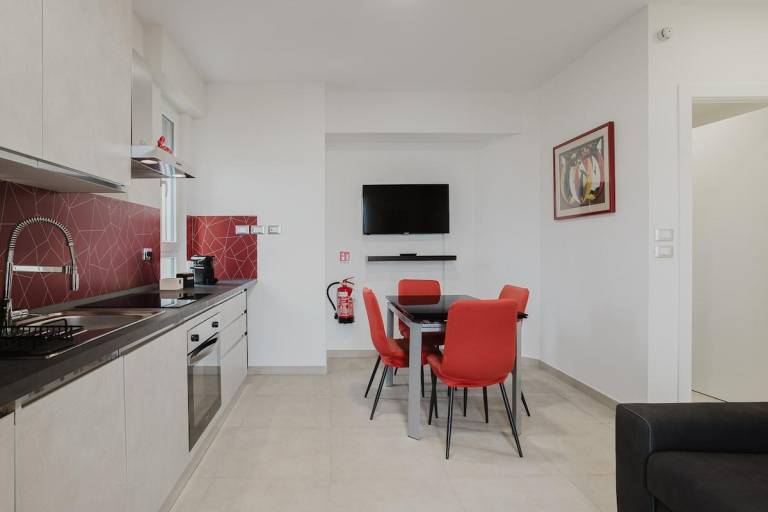 House with 1 room for 4 persons in Loano