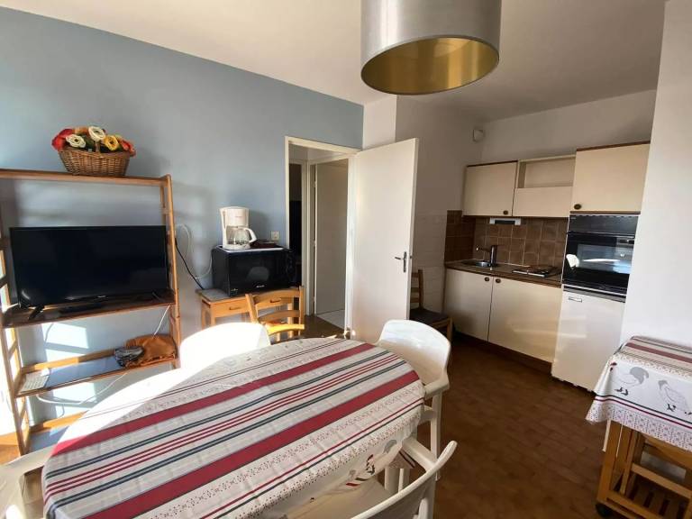 Balcons De La Plage Residence - T2 south facing sea with terrace – Canet Beach, 4 pers 4BALP41 — photo 5