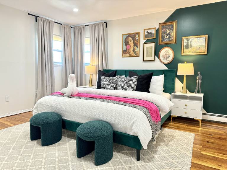 Apartment  Hempstead