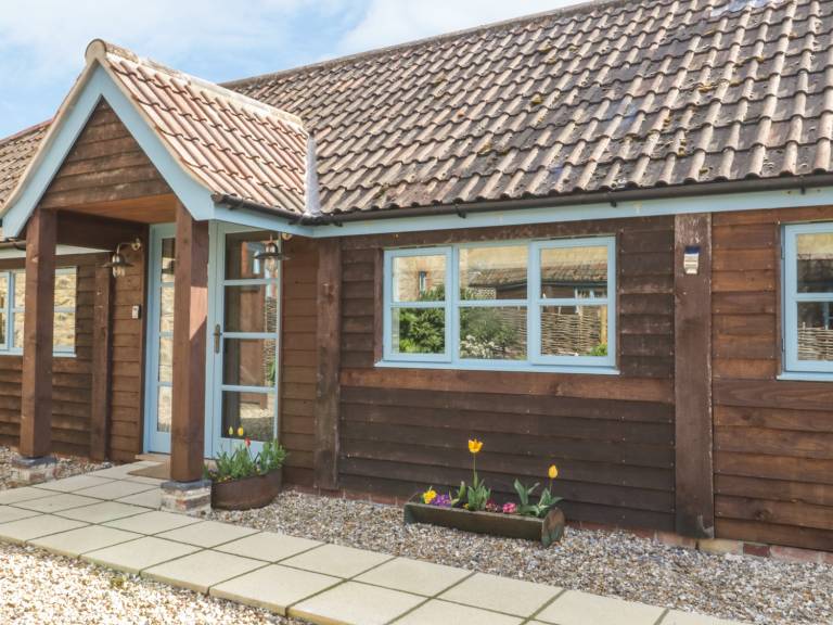 Children-friendly pleasant cottage with garden | Dogs allowed — photo 2