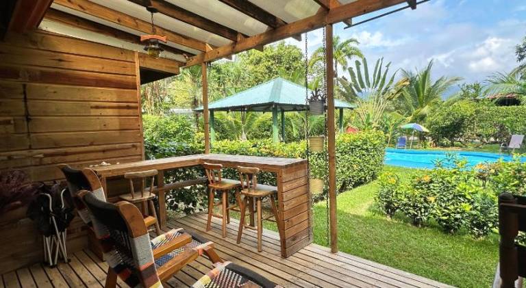 House with pool, terrace & barbecue | Beach nearby | Suitable for remote work | Pets allowed — photo 2