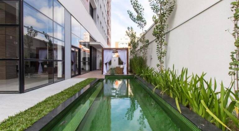 609-Apartamento Encantador, com 1 vaga de GARAGEM, Todo Mobiliado e Decorado, Edificio com Academia, — photo 3