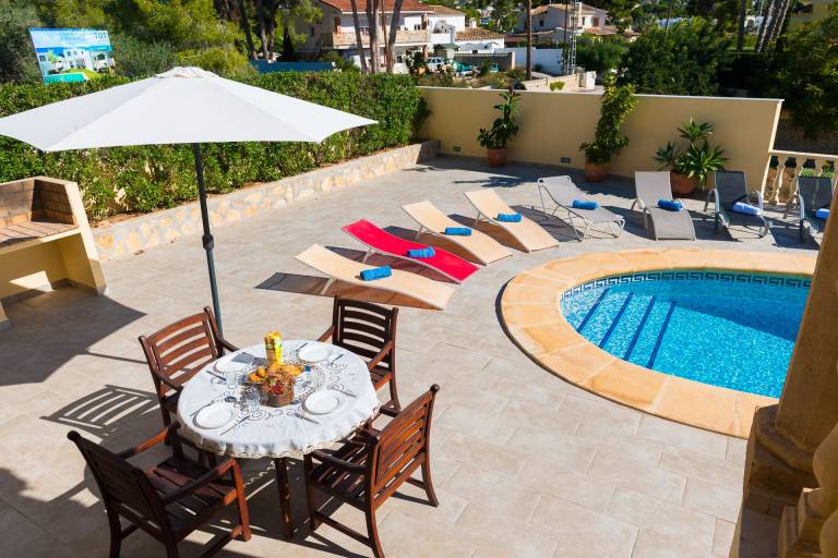 Villa with garden, terrace & barbecue — photo 4