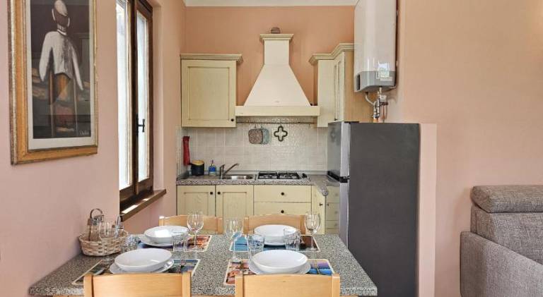Apartment with patio, pool & garden | Pet-friendly — photo 4
