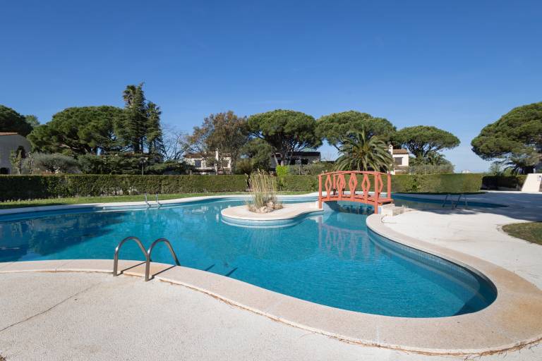 House Next to Golf Course, 800 m from Platja de Pals in Begur