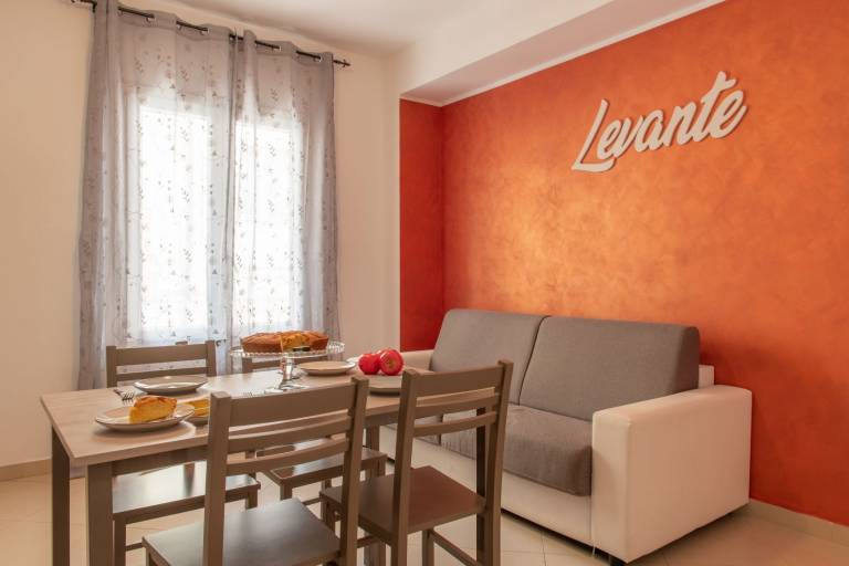 Rental apartment with fast internet | City view in Pietra Ligure