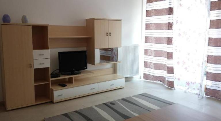 Apartment with pool, barbecue & yard | Perfect for remote work — photo 2