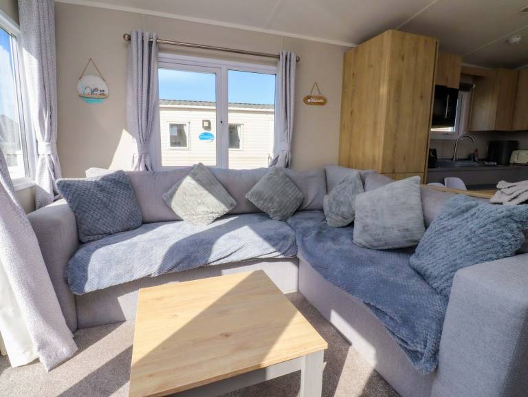 Children-friendly pleasant cottage with yard | Beach view | Pets allowed — photo 5