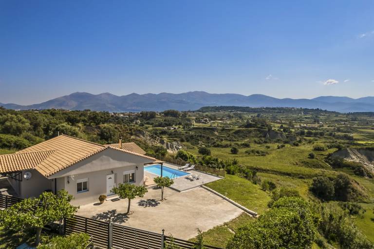 Vila Lixouri