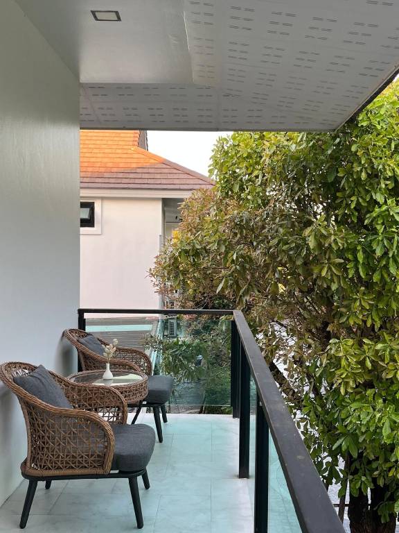 Live with Lions · Chiang Mai 4 Bedroom Pool Villa — photo 5