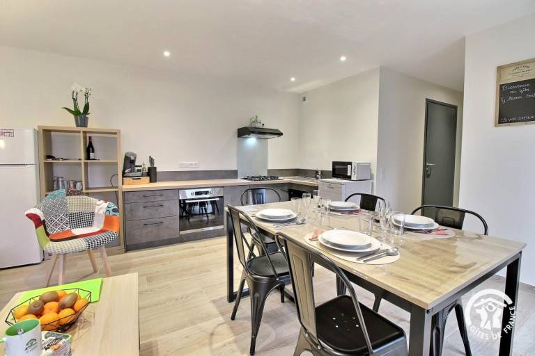 Lovely gite with barbeque, garden & patio | Dogs allowed — photo 3